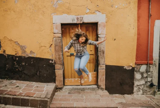 David Sojo Psicólogo Psicoterapeuta en Bilbao - La puerta de la felicidad se abre hacia afuera